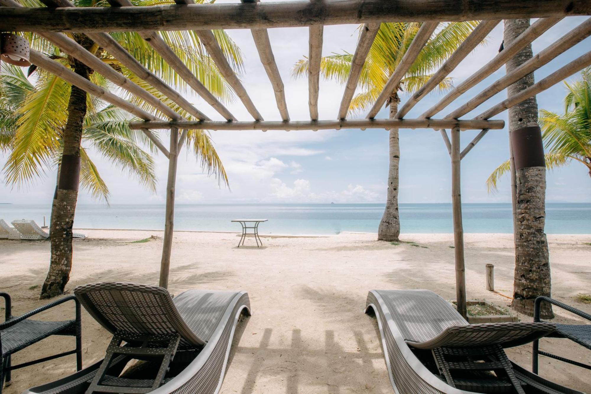 Golden Sands Destination Resorts Daanbantayan Dış mekan fotoğraf